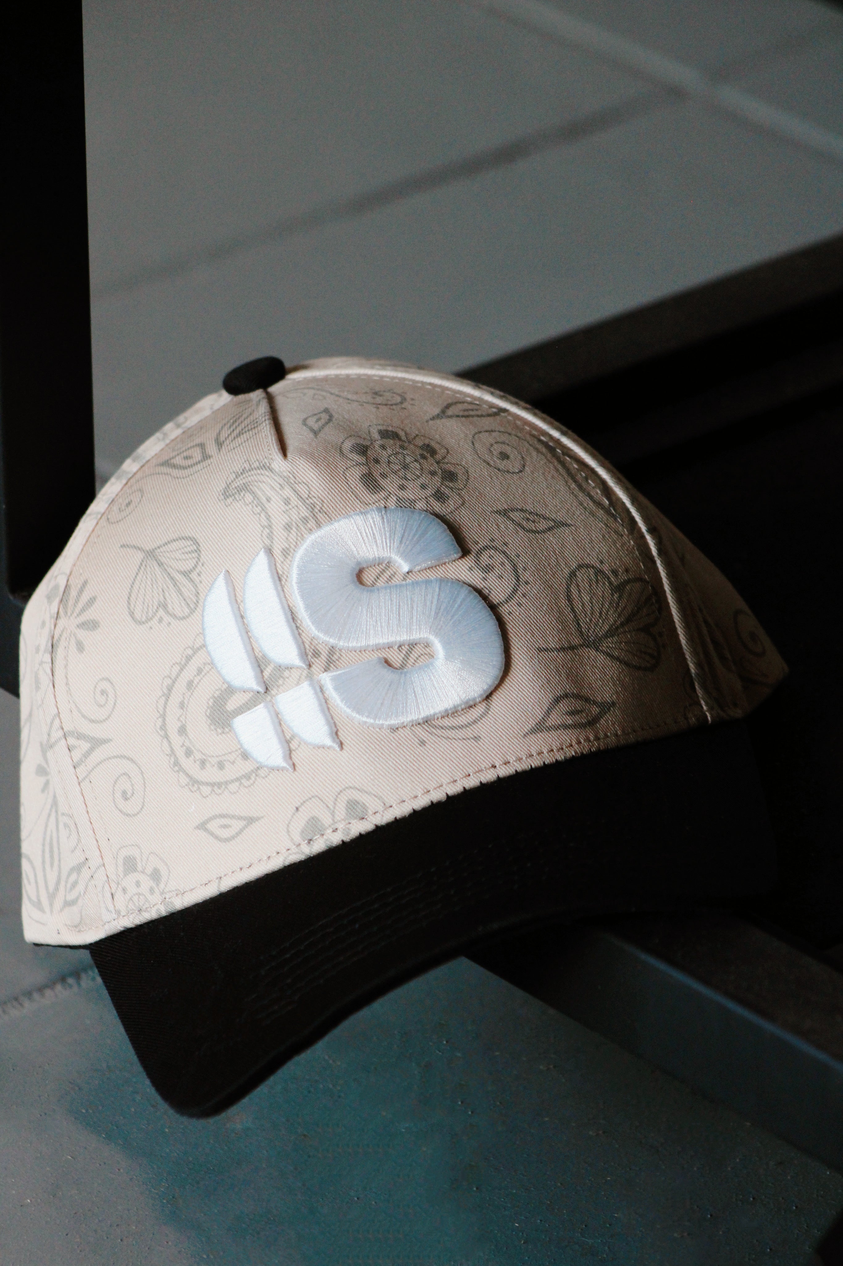 Storage Paisley Cap