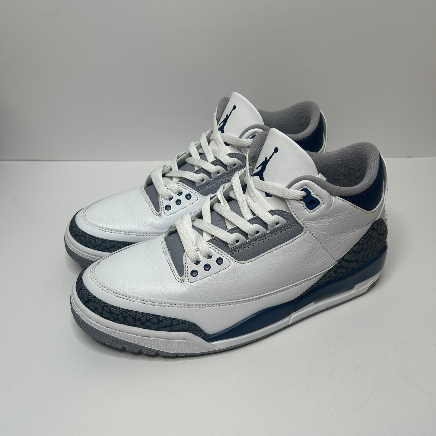 Jordan Retro 3 “Mignight Navy” Used