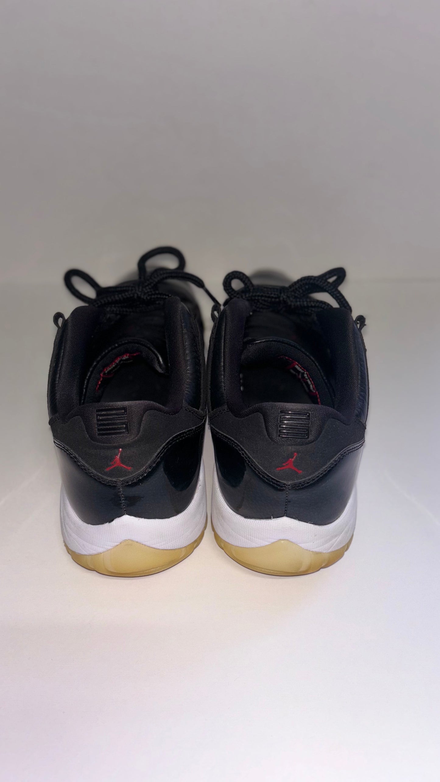 Jordan 11 low “72-10”