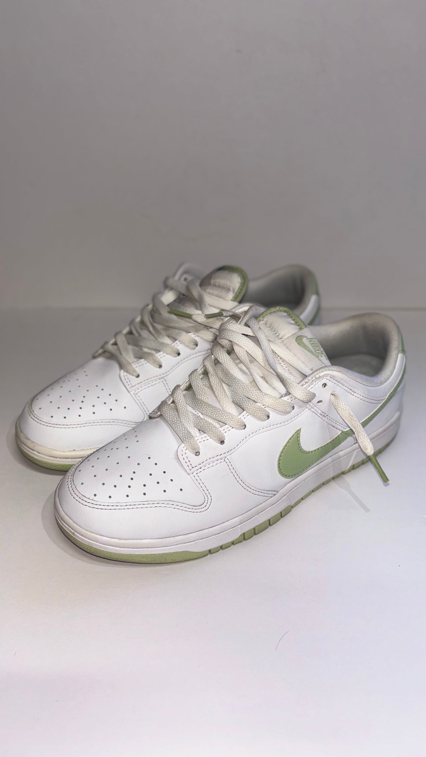 Nike Dunk Low “Honeydew”